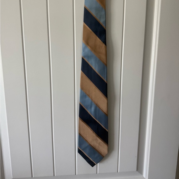 Don Soper Tie - Picture 1 of 3